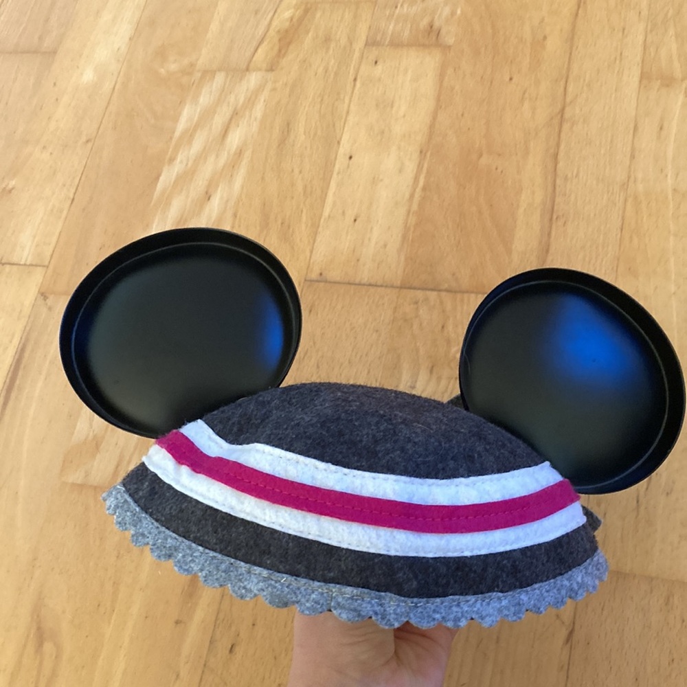 Disney hat - Picture 8 of 10